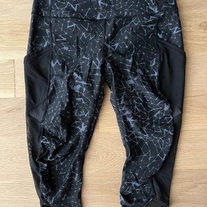 Lululemon Women's 3/4 length leggings with Sheer Panels, size 8